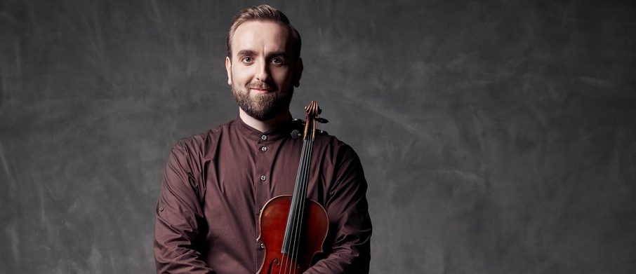 Героєм першого  відеокліпу скрипаля-віртуоза Олександра Божика Don’t Stop став чемпіон паралімпійських ігор Андрій Демчук