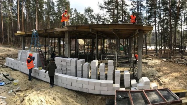 У Яворівському національному природному парку будують еколого-освітній візит-центр