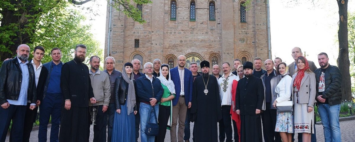 Делегація Православної Церкви України вперше привезе Благодатний вогонь із Єрусалиму