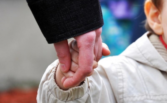 Поліція затримала жінку, яка сьогодні у Львові викрала 8-річну дівчинку і везла в Закарпаття