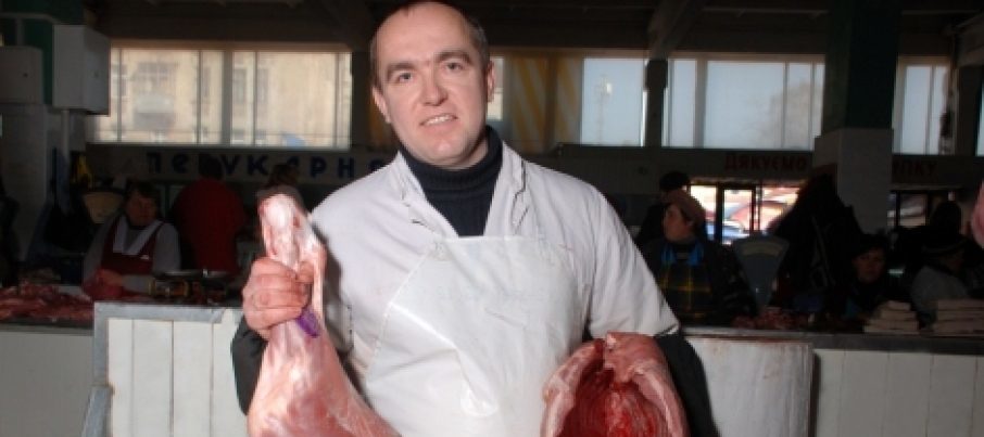 «Свинина для шиночки має бути світло-рожева»: поради львівського м’ясника