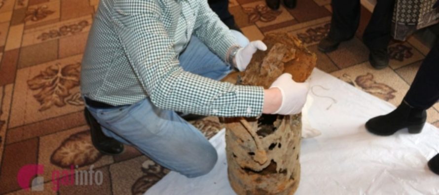 На Турківщині чоловік відкопав бідон з документами УПА