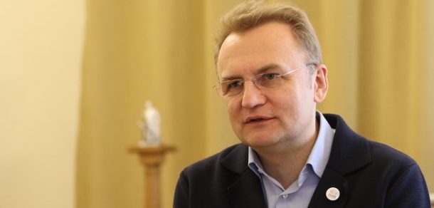 Садовий заявив, що БПП і “Свобода” хочуть його відставки