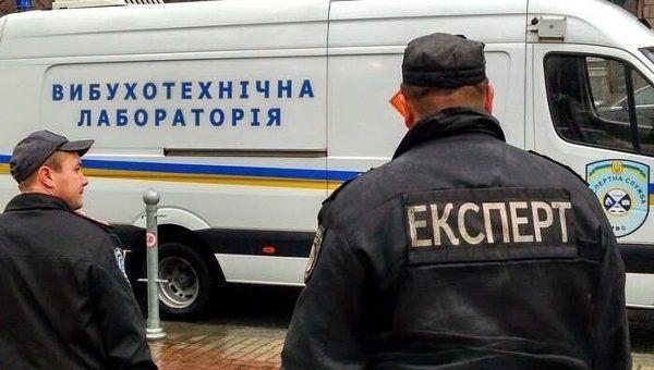 У День міста  у Львові шукають вибухівку у 8 готелях