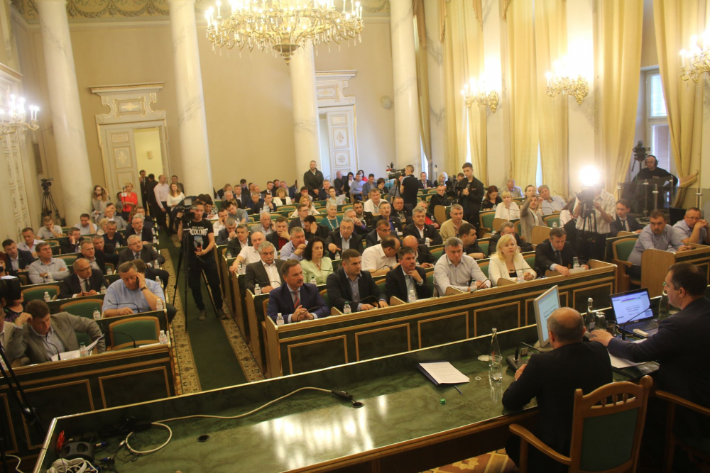 Львівська обласна рада підтримала чотири звернення до Зеленського