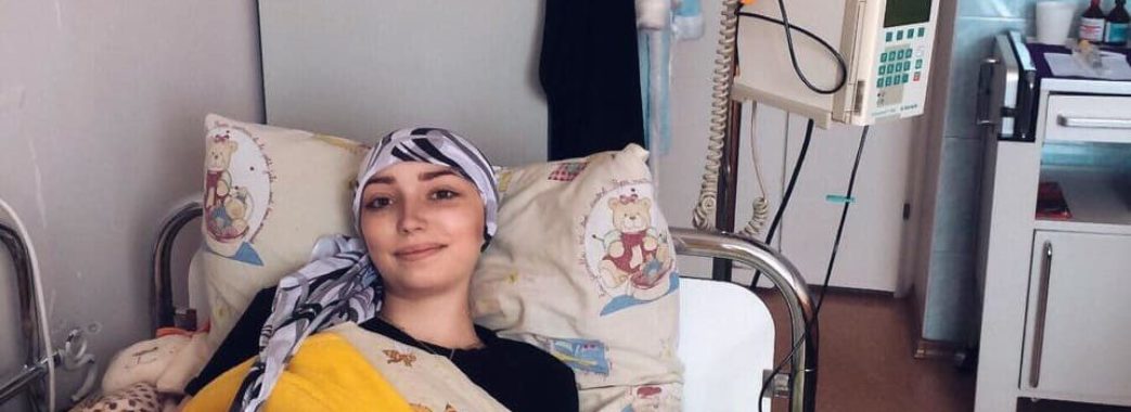 “Таких людей більше не буде”: померла 18-річна Надія Козюра, яка хворіла на рак крові (ВІДЕО)
