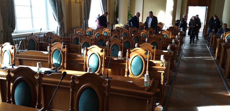 Проект ухвали про відставку Садового: претензій багато, голосів бракує?