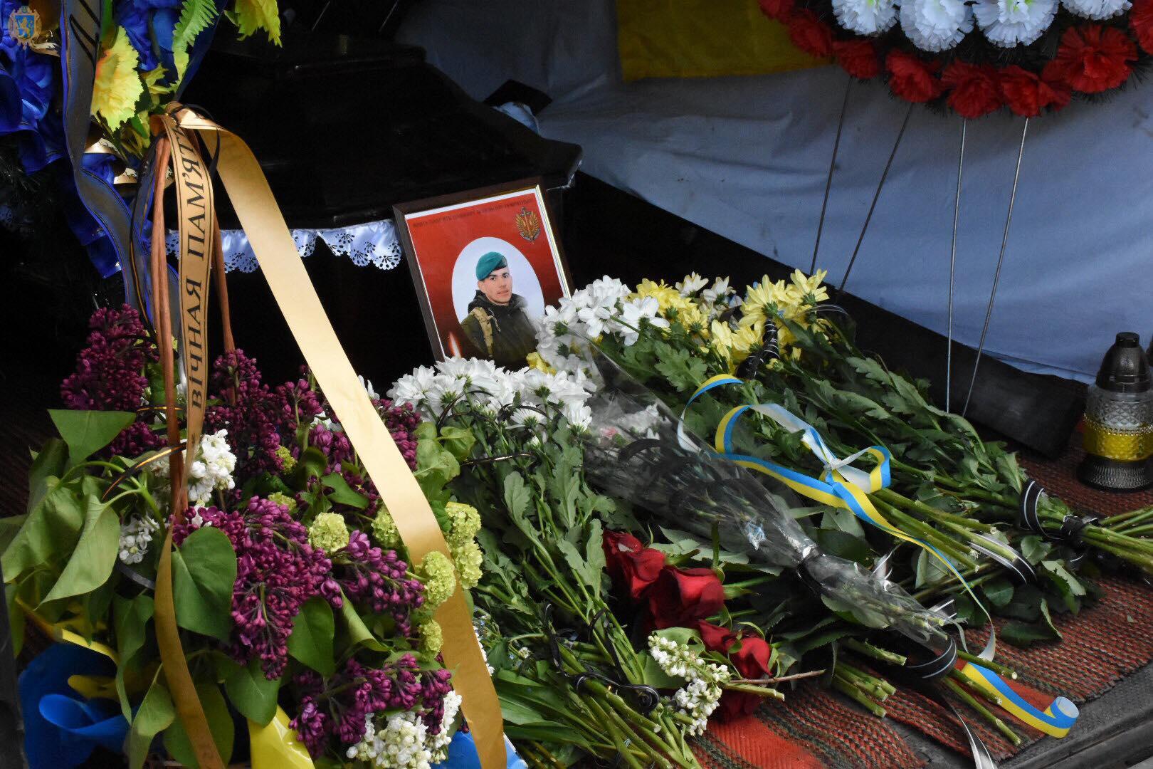 У Львові попрощалися з Іваном Сакалем