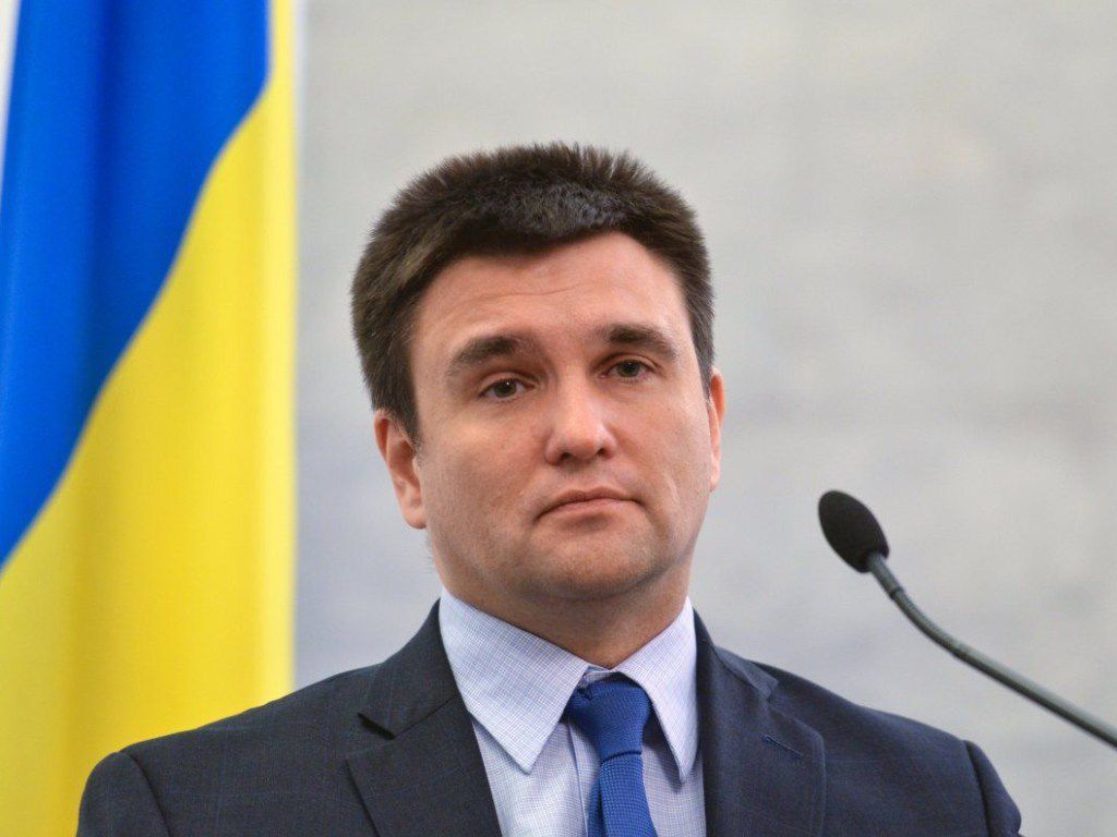 Нардеп від Ляшка подав в суд на одного з міністрів через указ Порошенка