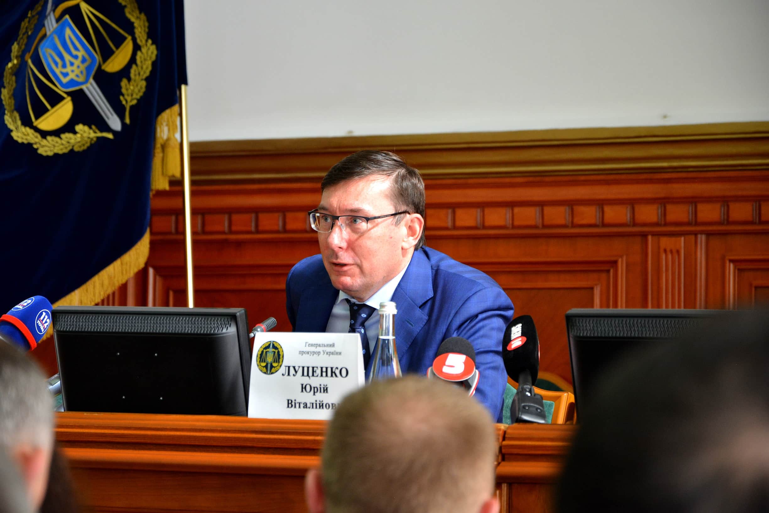 Зеленський провів двогодинну зустріч з Луценком напередодні гучних заяв прокурора