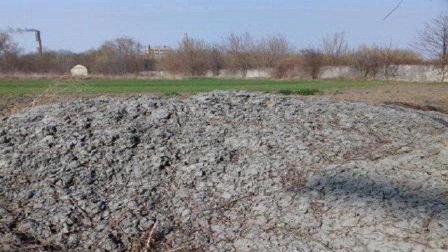 В Жидачеві виявили величезну територію, засмічену целюлозними відходами