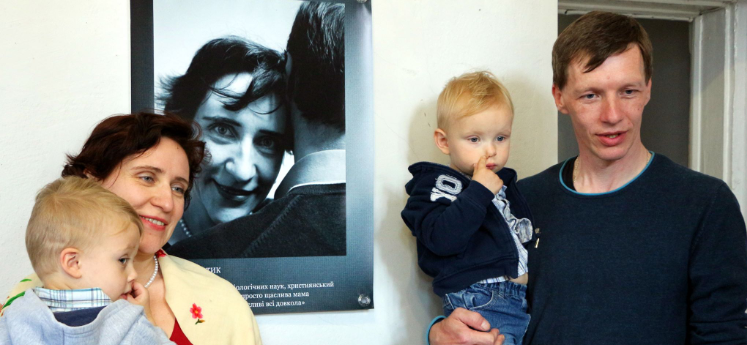 У Трускавці відкрилась фотовиставка про багатодітних матерів