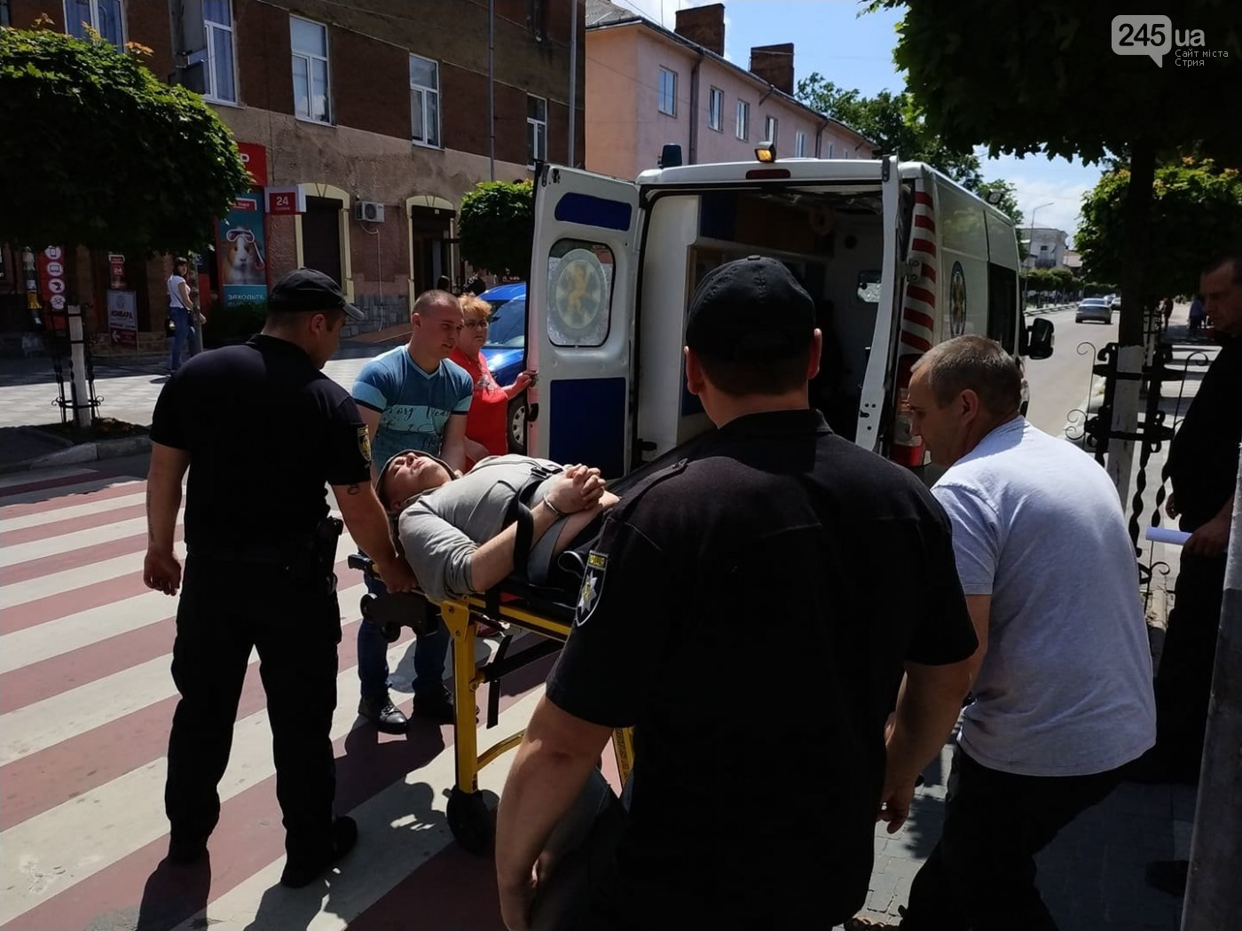 Вдруге за місяць підозрюваний у вбивстві намагався вмерти у суді