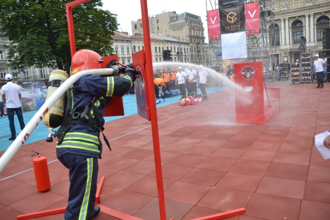 У Львові обирають найсильнішого рятувальника