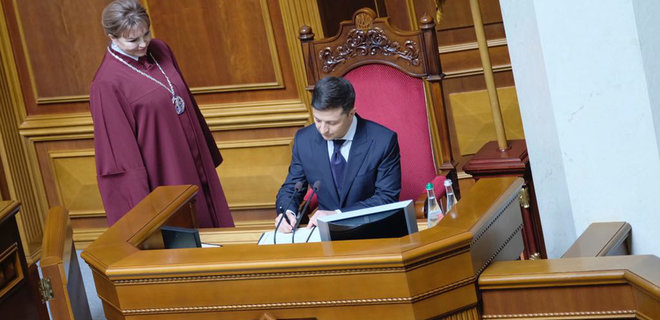 Зеленський призначив головного “розвідника” та хоче відставки Луценка