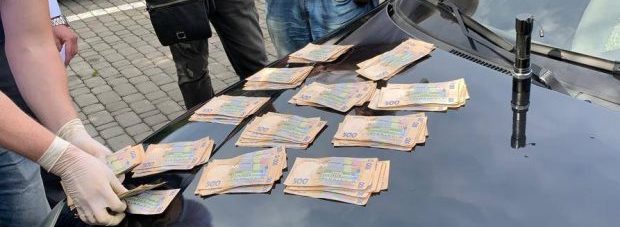 У Сколе на хабарі затримали майора поліції