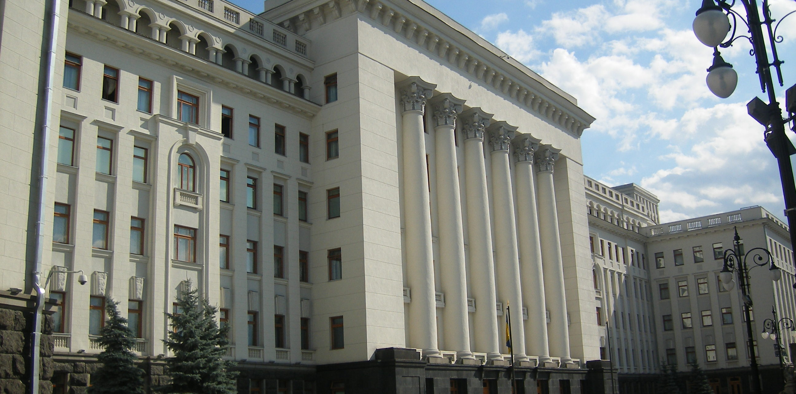 Зеленський переїде з Банкової, Адміністрацію продадуть або перетворять у музей