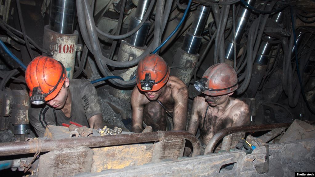 Вугілля із копалень Червонограда почали відвантажувати