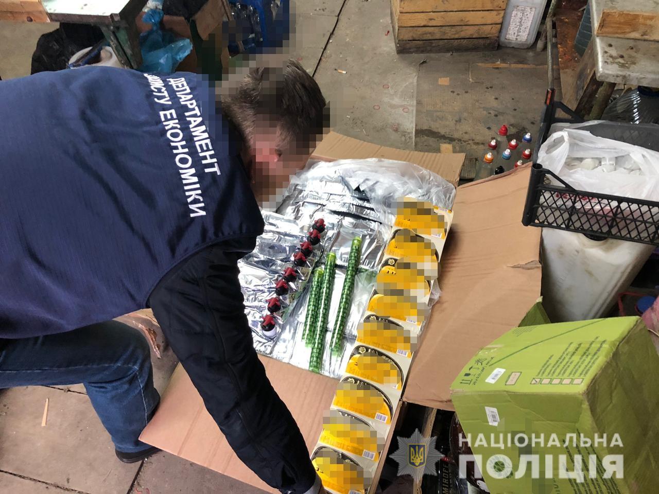 Із підпільної гуральні на Радехівщині вилучили 5 тонн спирту