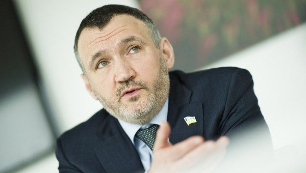 Колишній регіонал, якого розшукує МВС, йде в Парламент