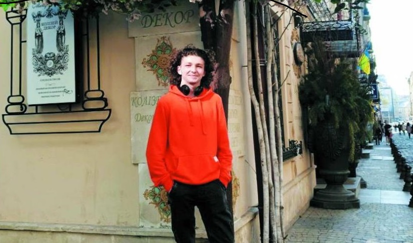 Львівський студент Володимир Андрієцький бореться з раком кісток: хлопцеві необхідна операція