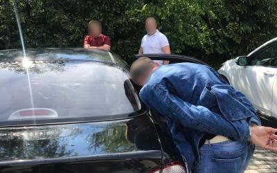 Сколівський поліцейський вимагав хабар за вчинену аварію