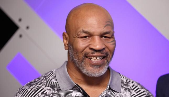 Легенда боксу Майк Тайсон похвалив Ломаченка