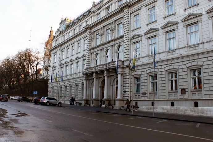 Зеленський звільнив ще п’ять голів РДА на Львівщині