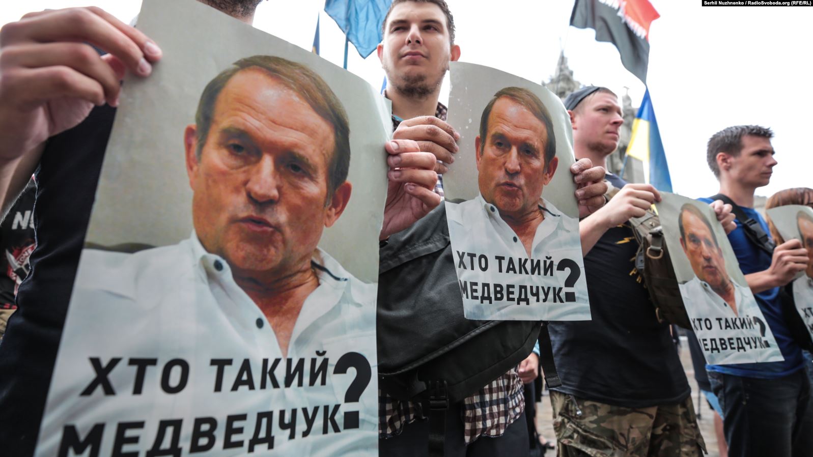 “Не дамо монополізувати наше українське телебачення”: Зеленський про дії Медведчука