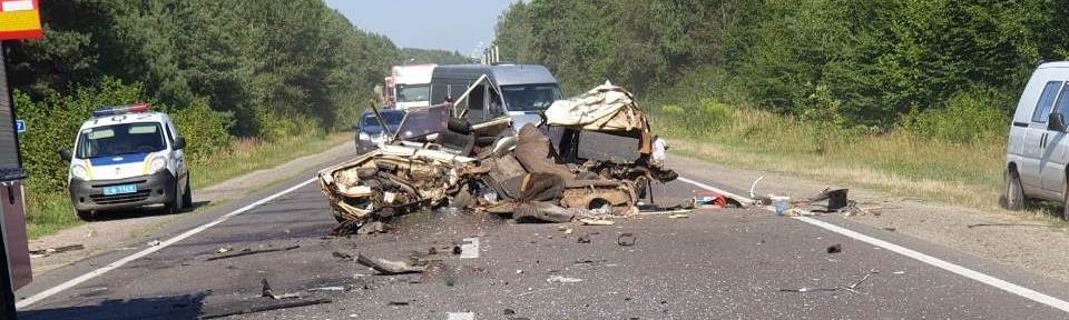У потрійній ДТП на Яворівщині загинув 39-річний водій