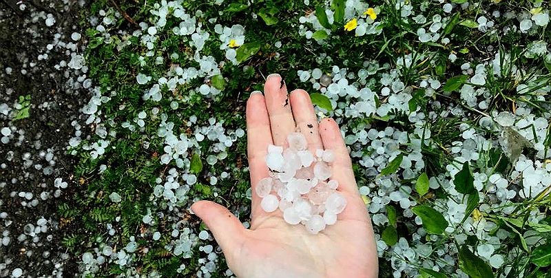 Львівщину накриє град та гроза