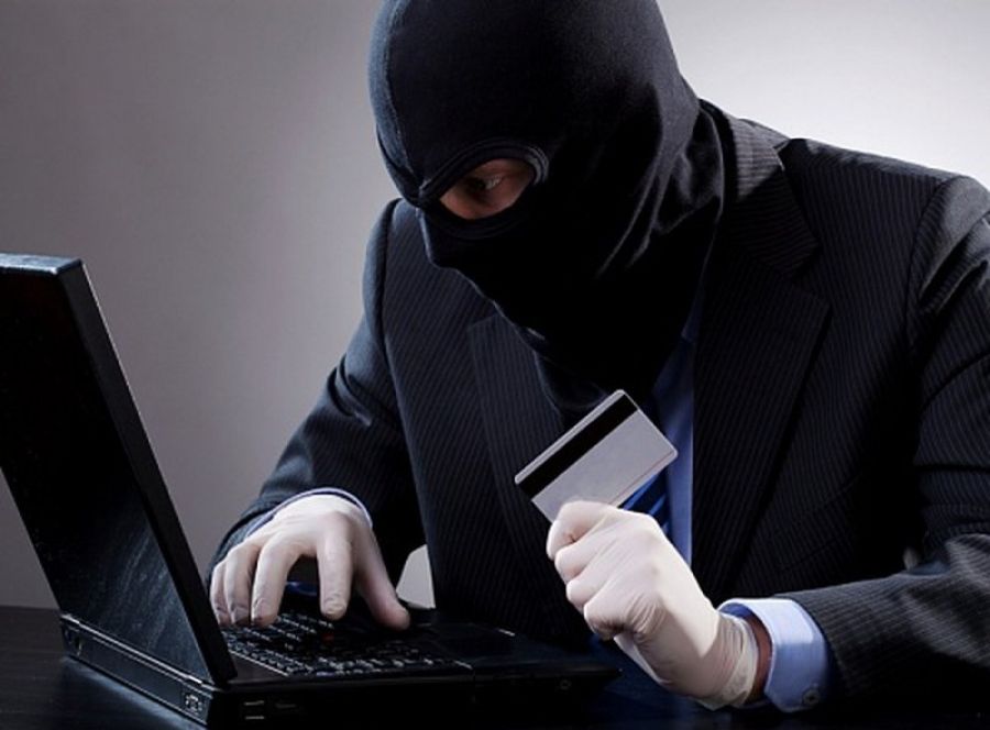 “Adidas дарує тисячі пар взуття”: з’явилася нова шахрайська схема