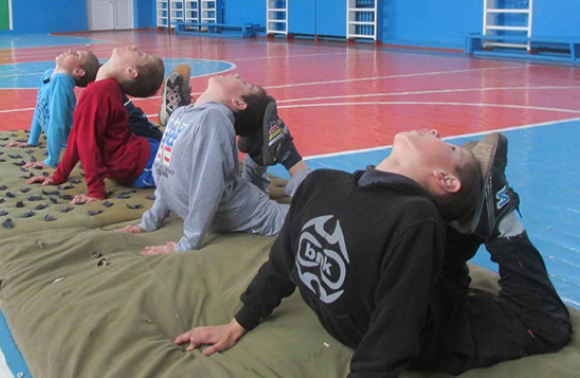 У львівських школах запровадять урок для хребта «Здорова постава»