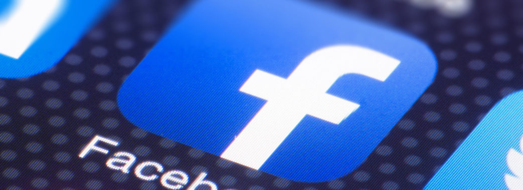 Facebook видаляє персональні сторінки, зареєстровані в Україні