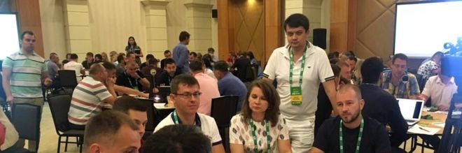 “Слуги народу” закінчили навчання у Трускавці
