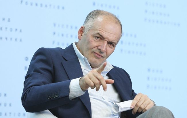 Генпрокуратура викликала олігарха Пінчука на допит