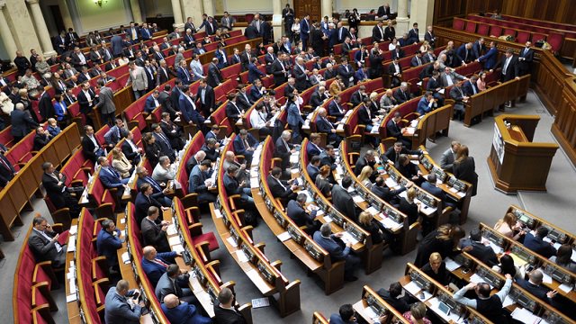 У парламенті в четвер планують звільнити весь Кабмін, голів ГПУ, СБУ, МЗС та Міноборони (ФОТО)