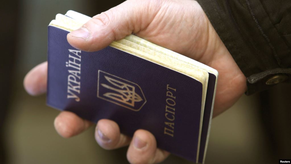 Зеленський спростив процедуру отримання українського громадянства, зокрема й для росіян