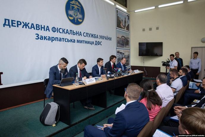 Після візиту Зеленського Закарпатська митниця перерахувала на 77% більше платежів до бюджету