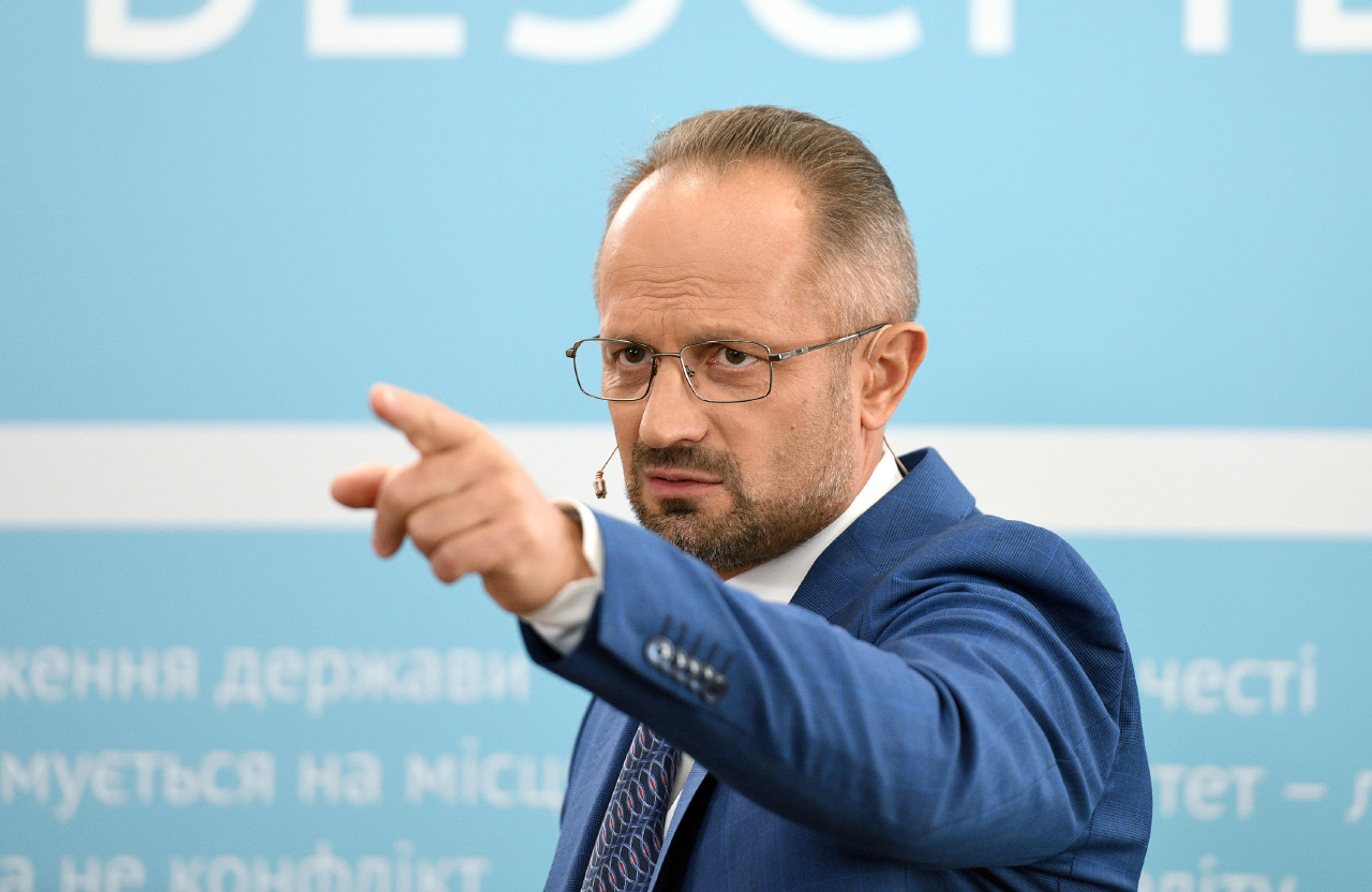 «Треба було сказати: Україна припиняє роботу в Мінському процесі»: Безсмертний про Павлопіль