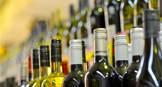 «Обсяг нелегального алкоголю перевищує 50% ринку»: директор «Укргорілки»