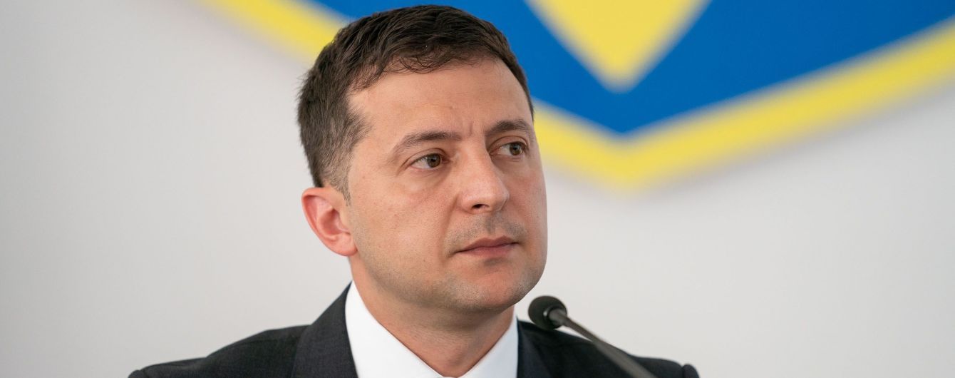 У Зеленського ігнорують питання, чому він гальмує закон про слідчі комісії та імпічмент