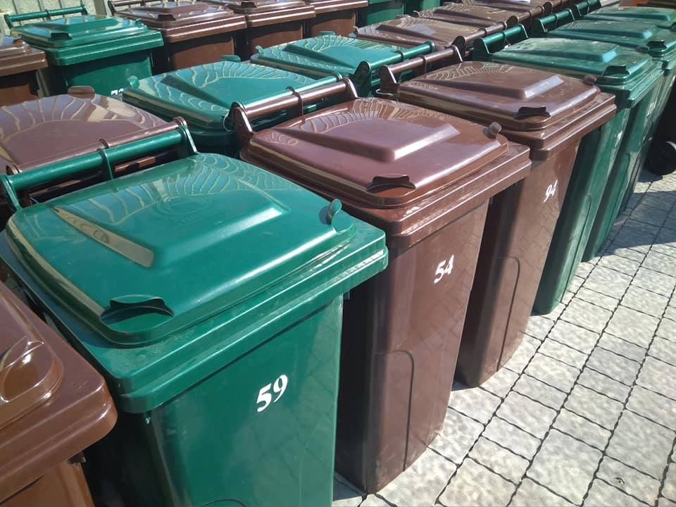 Частині мешканців Миколаєва міськрада закупила сміттєві контейнери