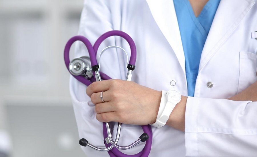 Медикам Львівщини пропонують добру роботу в Польщі: гряде кадровий голод