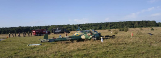 У Бродах під час навчання впав військовий гелікоптер: на борту було двоє військових