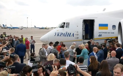 Звільненим українським бранцям заборонили в’їзд у Росію