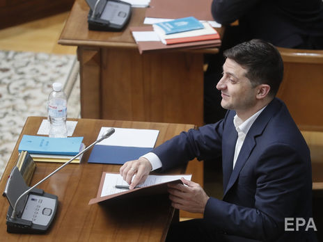 Народні депутати відправили до Конституційного суду 7 законопроектів Зеленського