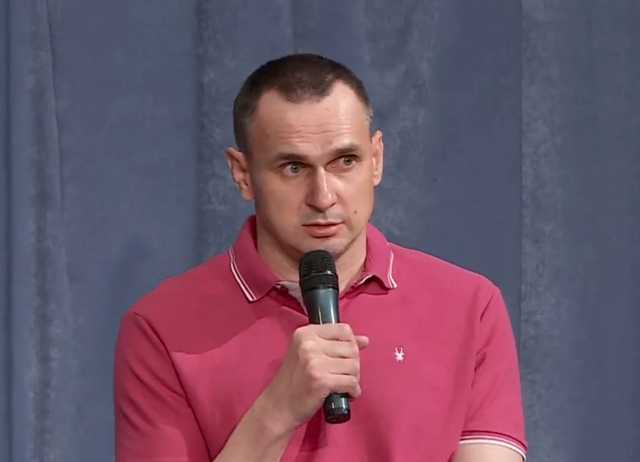 Сенцов розповів про затримання, слідчий тиск, українську політику та обмін