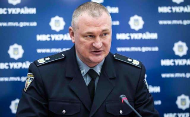 Голова Нацполіції назвав історію з екс-дружиною на кордоні дезінформацією та інформатакою