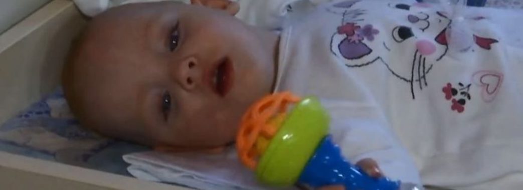 1-річна Іринка, яка народилася 480-грамовою, потрапила в реанімацію